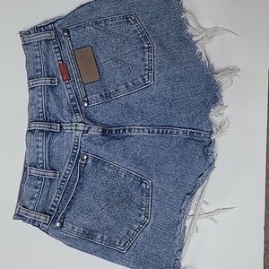 Vintage 80's-90 'S Wrangler High-Waisted Denim Fray Cut Off  Shorts 26 Waist